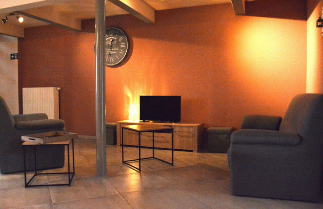 Vintage Holiday Home in Couvin near River - Foto 8