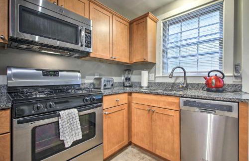 Inviting Salem Apartment Near Waterfront and Museums - Foto 16