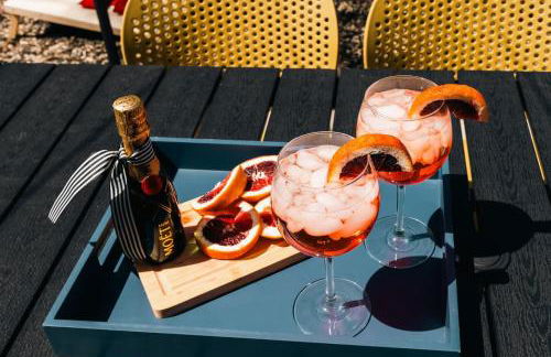 House of Noir Elan Stunning 6BR Designer Retreat - Photo 4