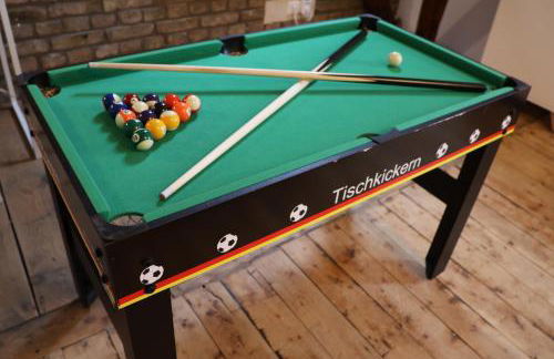 charmantes Apartment mit voll ausgestatteter Küche, Kingsize-Betten, Billard & Tischkicker - Foto 22