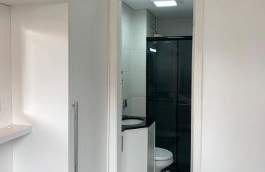 1103- Apartamento Encantador, amplo e decorado, mobiliario moderno, cozinha completa com utensílios , Excelente vista da cidade e localização privelegiada no bairro Bigorrilho - Photo 21