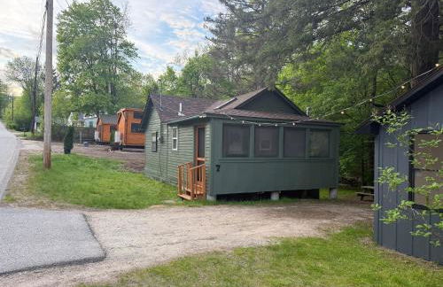 EverHaus Cabin by the Brook - Harvard Brook Cabins - Foto 4