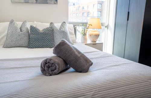 Central Wembley Stadium Luxe Stay with Pool Table - Foto 31