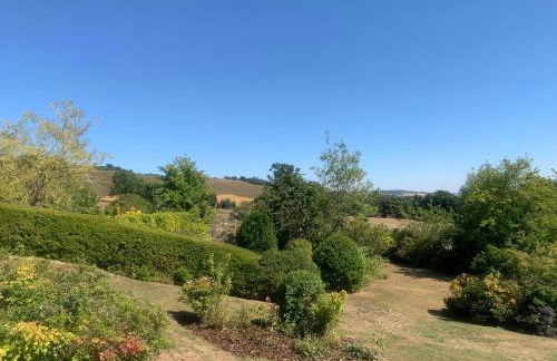 Luxury 5-Bed Country House with Hot Tub, Views & Games Room, Sleeps 12 - Kent Downs - Foto 42