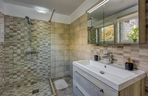 Amazing Apartment In Kanfanar With Wifi - Photo 41