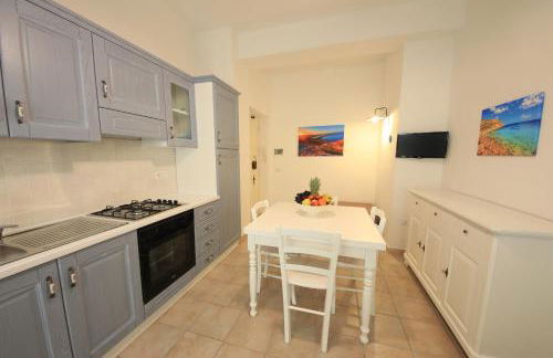 ### Appartamenti sulla SPIAGGIA al POETTO ### - Foto 22