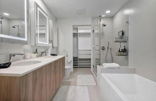 POSH Ocean View Penthouse - Heated Pool, Gym, Office! 10mins Beach - Foto 54