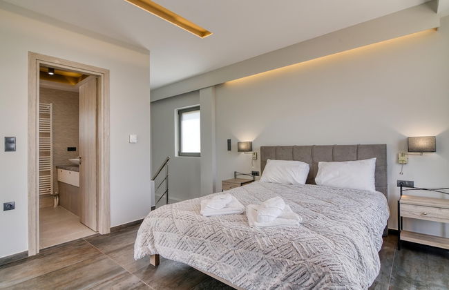 Serenity Suites Sea View 2 - Photo 3