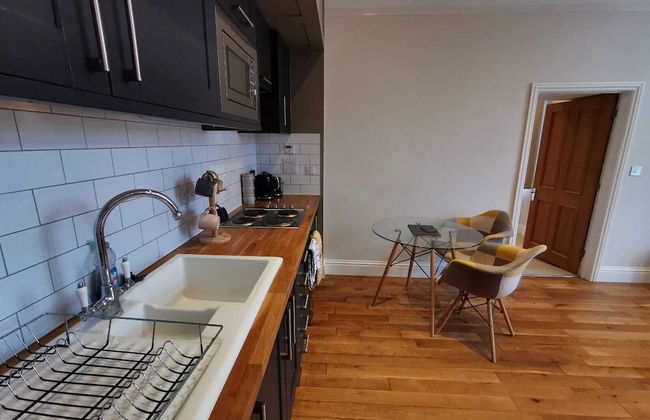 Captivating 2-bed Apartment in Banbury - Foto 9