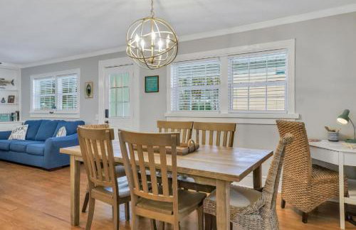 Sunrise Bliss 3 Bedroom St Simons Island 3 Minutes To Pier - Photo 4