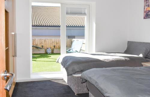 The Hawthorns - Photo 20