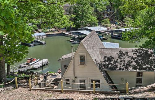 Lakefront Rocky Mount Cabin with Dock and Kayaks! - Foto 28