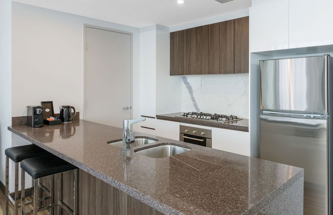 Meriton Suites Chatswood - Photo 24