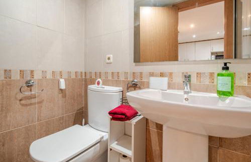 Apartamento turístico mad-aeropuerto ifema - Photo 12