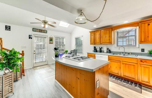 Richmond Home with Deck 1 Mi to Richmond Raceway! - Foto 8