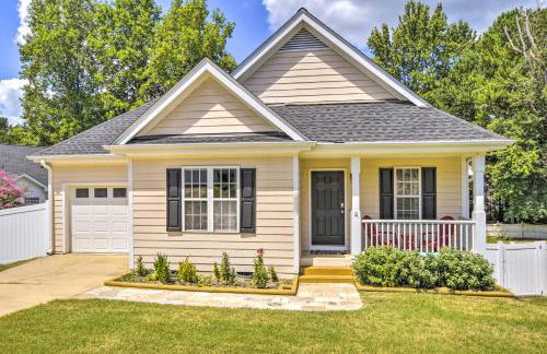 Welcoming Abode with Yard about 1 Mi to Dtwn Apex! - Foto 3