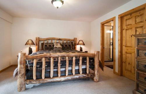 Valley View at Palisades -4 BR w Mountain Views, Pet-Friendly, and Close to Village - Foto 8