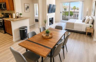 Marina Del Rey Beach Retreat w Hot Tub, Billiards & Grill - Foto 23