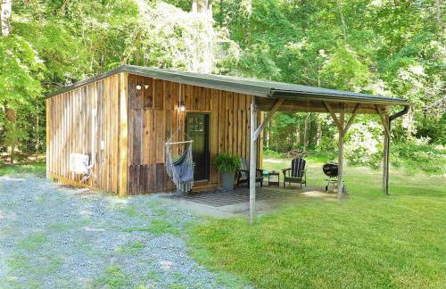 Tiny Tarheel Cozy Retreat Near UNC Tiny House - Photo 21