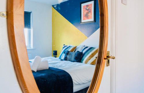 Cozy 3-Bed Retreat Near Manchester Airport Ideal for Families & Groups - Foto 29