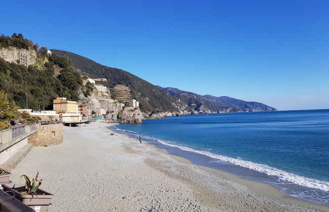 Oceanview luxury apartment - Photo 23