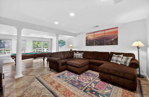 Bright Mountain Cabin with Game Room & Golf Course Views Near Hedgesville, West Virginia - Foto 19