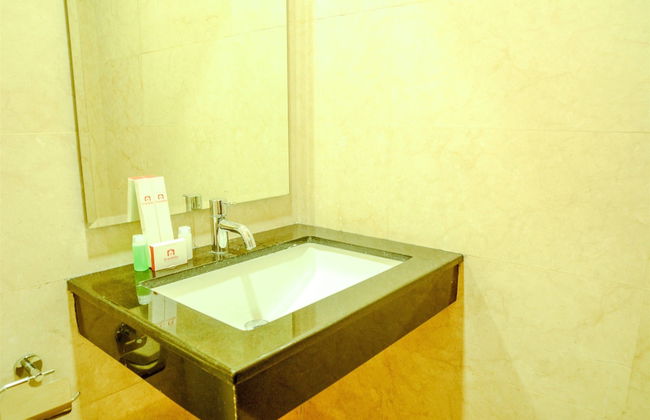 Spacious and Modern L'Avenue Apartment - Photo 31