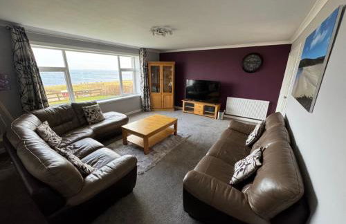 Riff Farmhouse, ideal for exploring Orkney - Photo 1