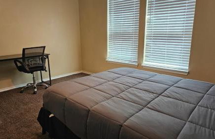 Cozy Four Bedroom Residence in Converse - Foto 11