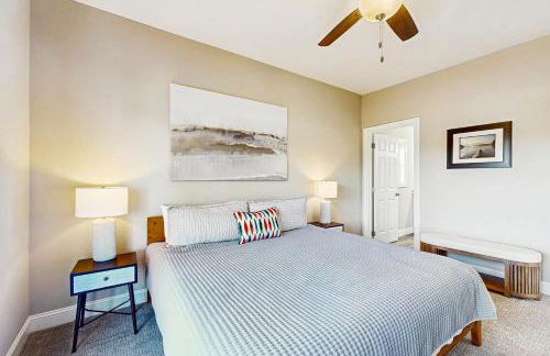 Lake View Cabin Sleeps 10 Pool Golf Marina Access - Foto 9