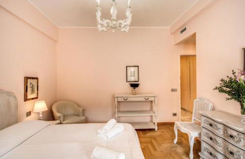 La Dolce Vita Of Via Veneto - Prestigious Apartment With Wonderful Terrace In the Historic Center - Foto 28