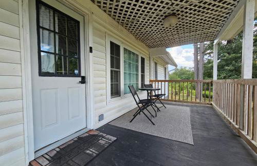 Modern Farm Home WT Large Parking, Front Porch - Foto 2