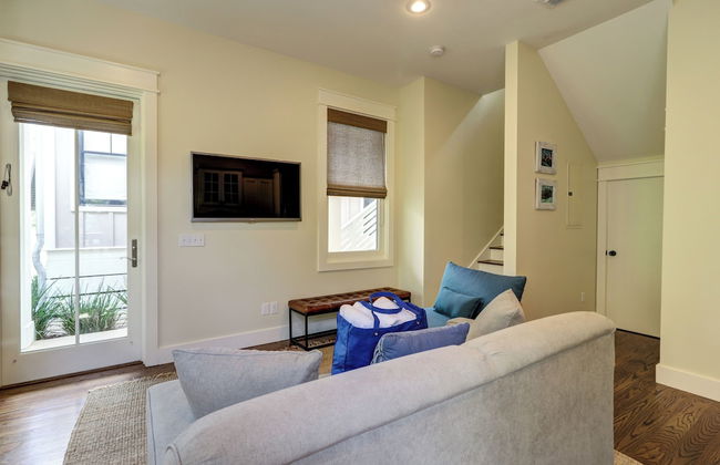 Cute Little Cottage! Perfect Getaway! 2 Pools! Sleeps 4! - Foto 6