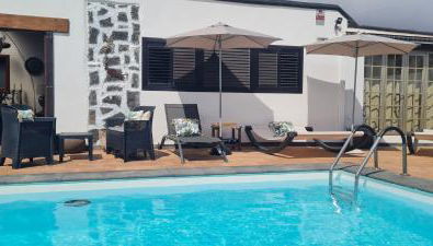 Boutique Boho Glam Villa With Private Pool - Photo 1