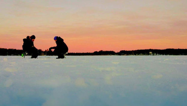Snowshoeing & Ice Fishing - Photo 4, Time to wait for some fish!