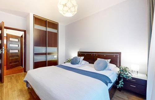 Pineapple Apartment Ochota 3 Rooms, AC, Parking - Photo 1