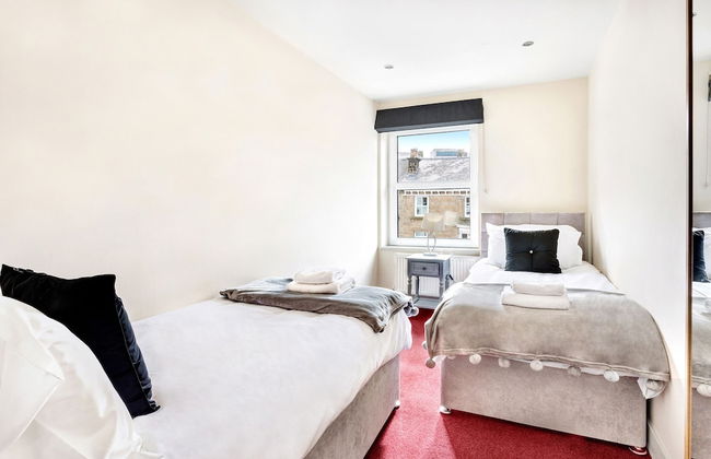 Granville Apartments - Photo 5