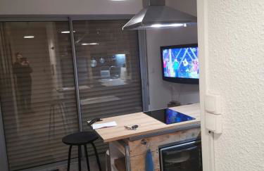 Appartement T1bis avec jardinet au calme - Photo 27