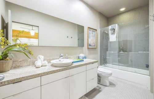 Stylish Gated TH + private heated pool + hot tub - Foto 28