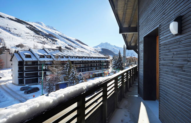 3 bedroom Apartment in Les Deux Alpes with swimming pool and garden - Photo 22