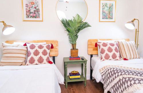 The Botanical Suite Newly Built Upscale Central - Photo 41