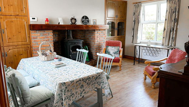 Lisheenbawn Farmhouse Farranfore - Foto 5, Servicio de comidas en la habitación