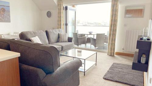 1 Y Bae - Top Floor Apartment - Foto 2