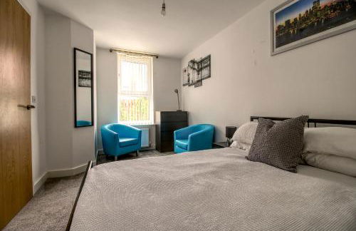 Beautiful 2 Bed House, Central spot with free parking - Foto 7