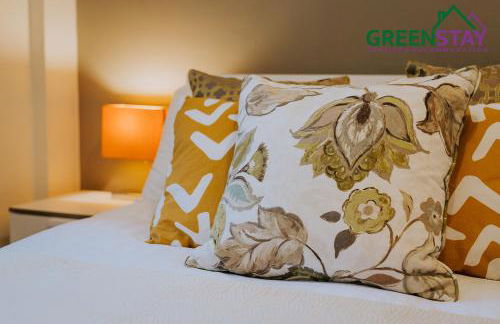 "The Penthouse Newquay" by Greenstay Serviced Accommodation - Spacious 3 Bed 3 Bath Apt with Sea Views, Sun Terrace & Private Parking - Perfect For Families, Small Groups & Business Travellers - 5 Mins To Beaches, Shops & Restaurants - Dog Friendly - Foto 36