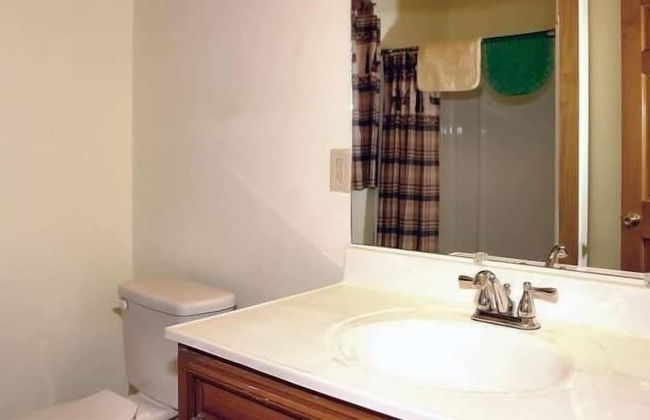 Country - 2 Bedrooms, 1 Baths, Sleeps 6 Cabin by RedAwning - Foto 8