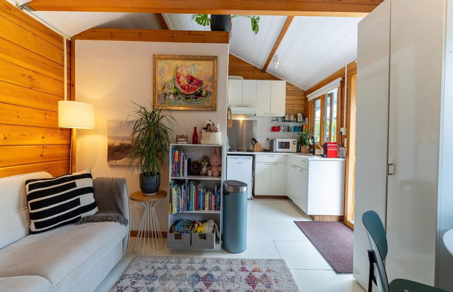 Holiday Home With Bubble Bath - Photo 9