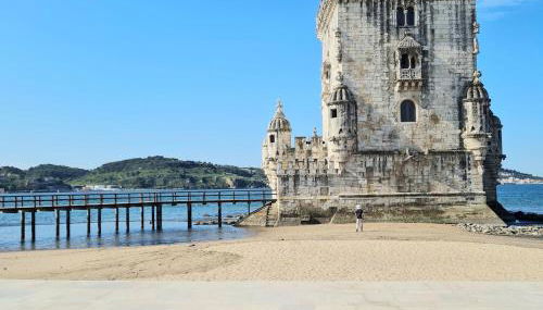 AC in the bedrooms, near the river, spacious - Photo 2