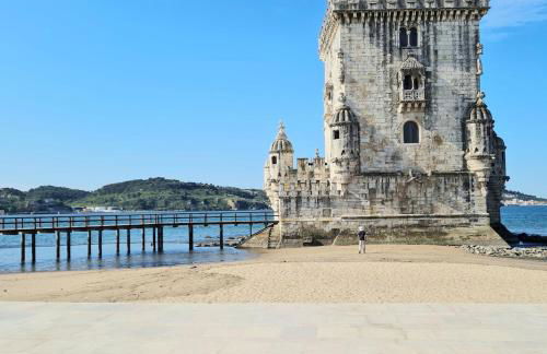 AC in the bedrooms, near the river, spacious - Photo 2