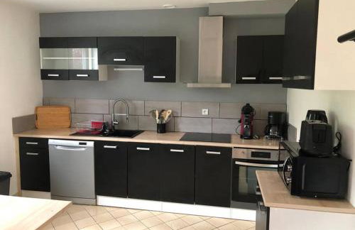 maison 10 pers, proche Lioran, rando, velo, visite, Moderne, Clim & Wifi - Foto 6